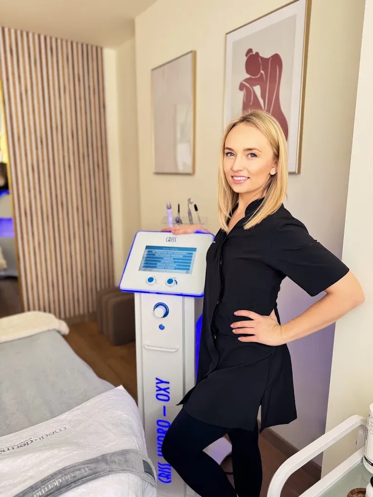 Magdalena Tokarz w gabinecie Zadbana Skin Expert w Ptaszkowej